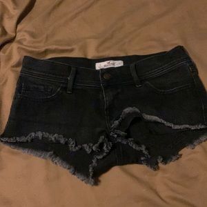 Black size 3 Hollister shorts